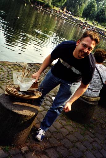 Vogel, willkommen im 30er Club! Das Boot wird das Alter nicht mehr erreichen k&ouml;nnen, aber die Jungfern und Abschiedsfahrt war ein Erfolg!
